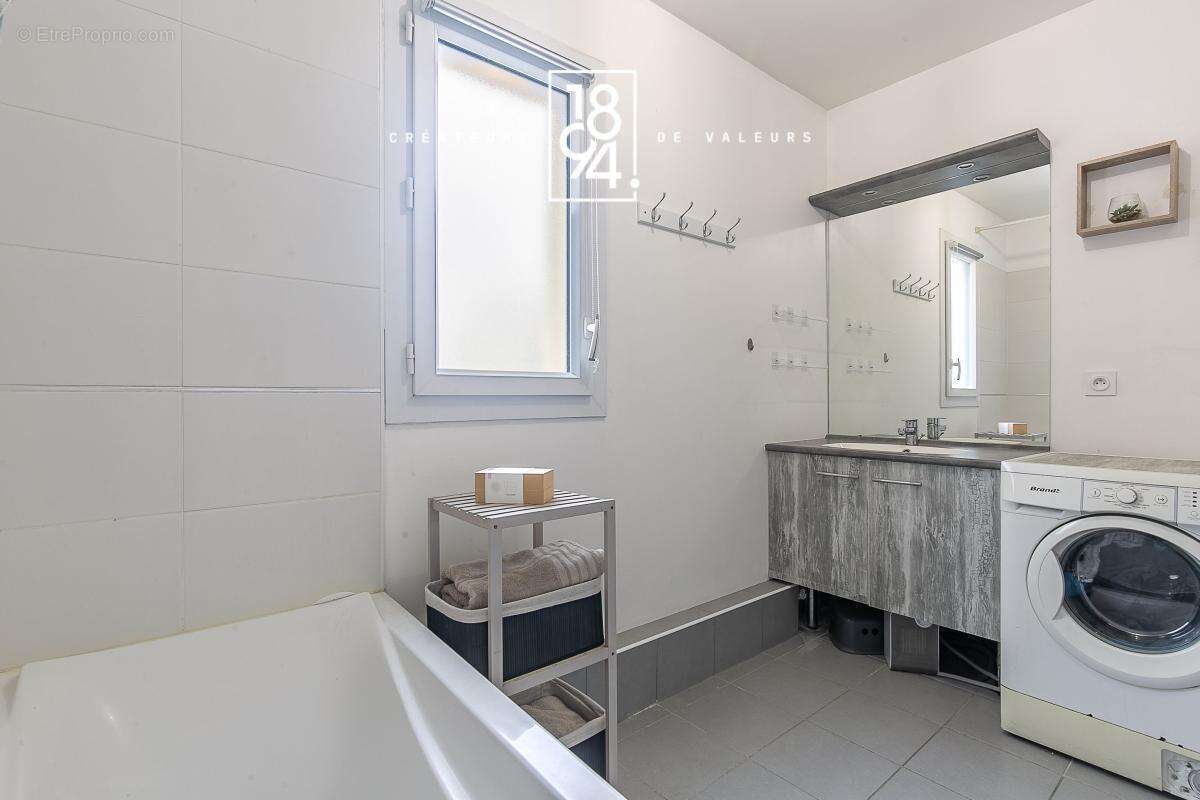 Appartement à AUBAGNE