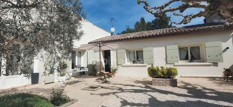 Maison à FONTVIEILLE