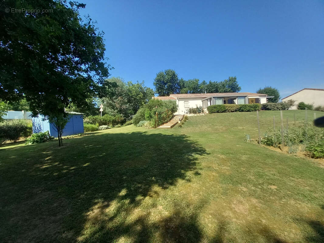 Maison à MONSEMPRON-LIBOS