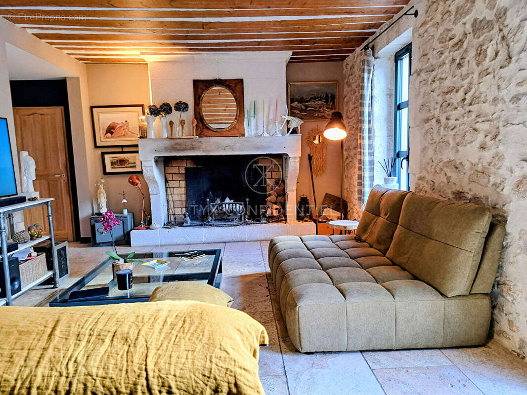 Mas de ville Saint Remy De Provence 260 m2 - photo 4