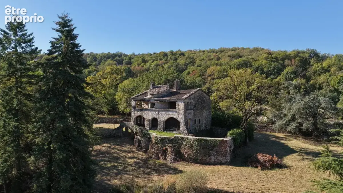 Maison - 3 Chambres - Buanderie - Dépendance - Terrasse - Jardin - Au cœur de la nature - photo 2