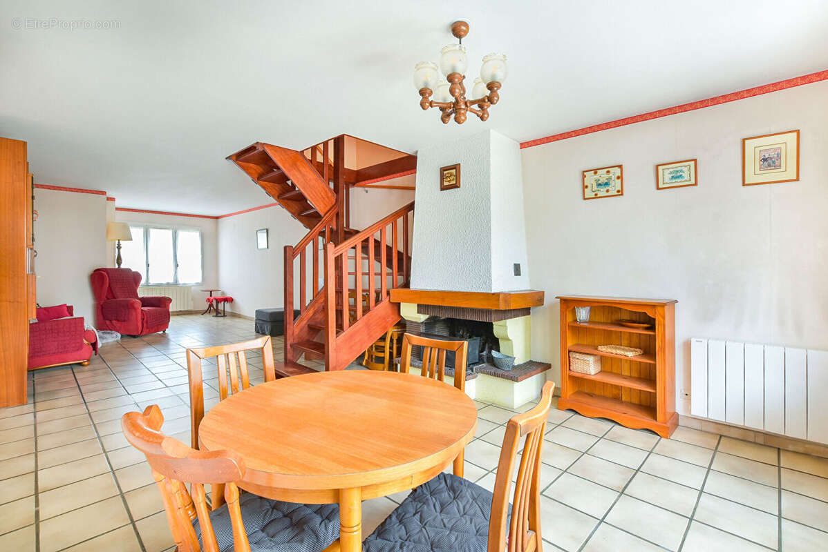 Charmante maison 5pièces à vendre à Brie-Comte-Robert - photo 2