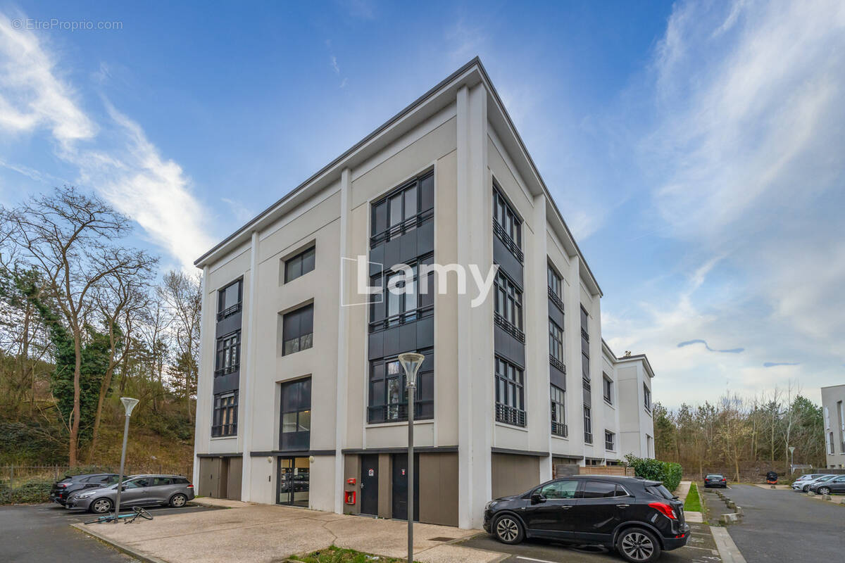 Appartement à STAINS