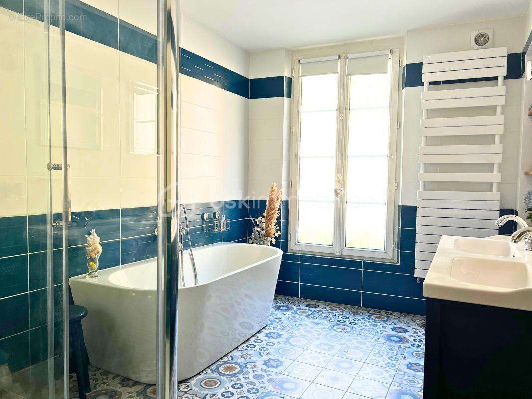 Maison à BRETTEVILLE-SUR-LAIZE