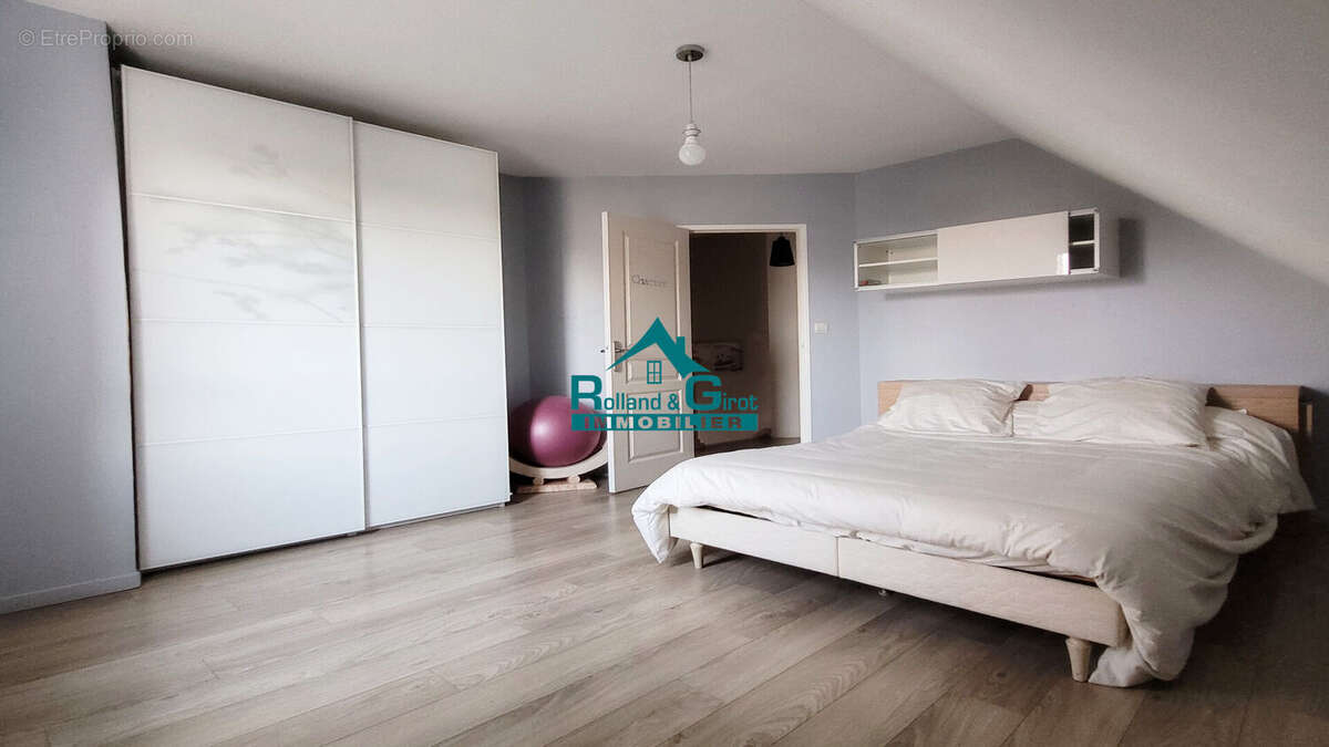 Maison à LA BOUEXIERE