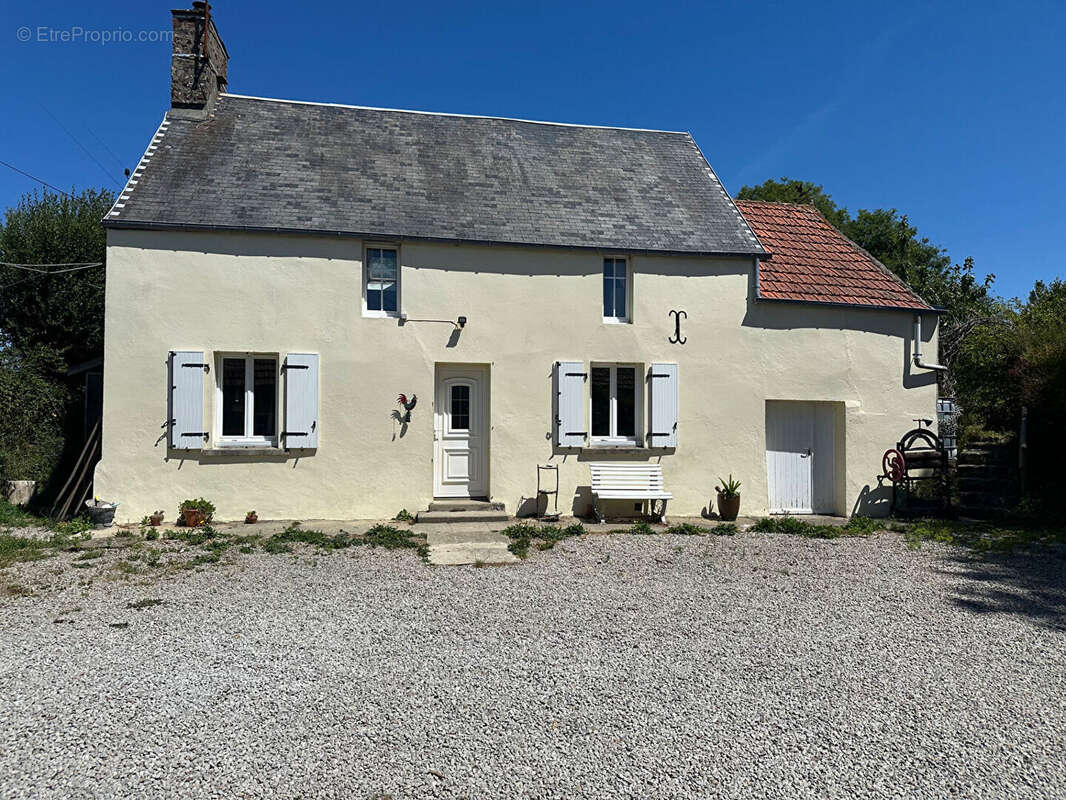 Maison à LA HAYE-DU-PUITS