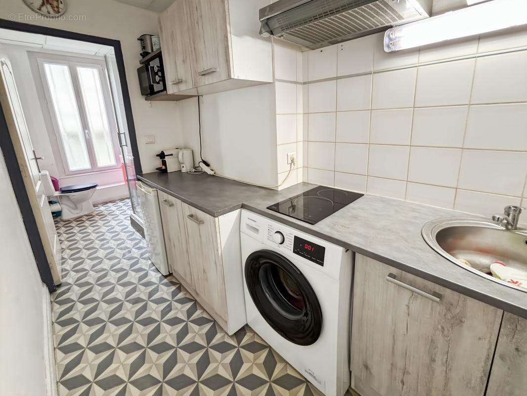 Appartement 80 m² à Saintes  - photo 14