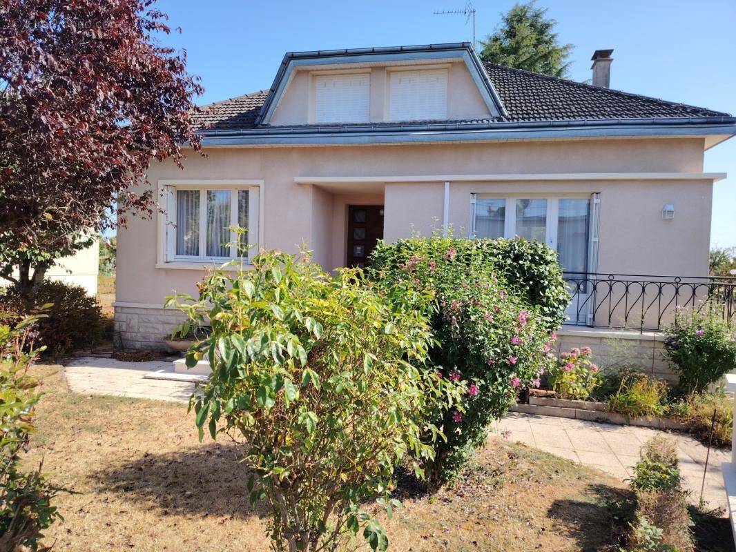 Maison à THURE