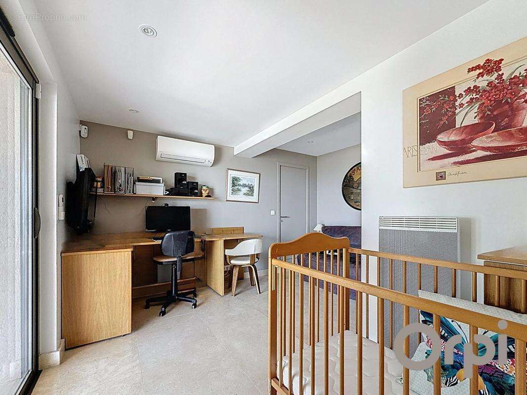 Maison à LES ISSAMBRES