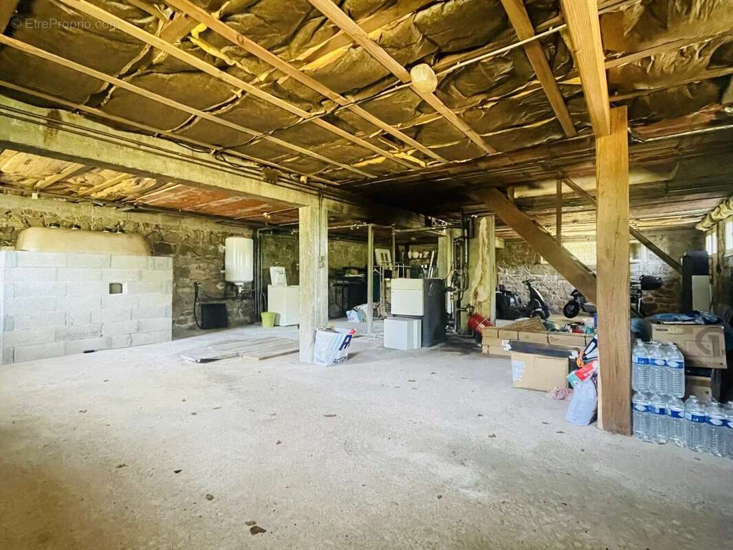 Maison 89 m² à Etagnac  - photo 8