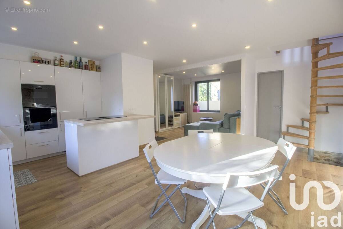 Photo 1 - Maison à FEUCHEROLLES