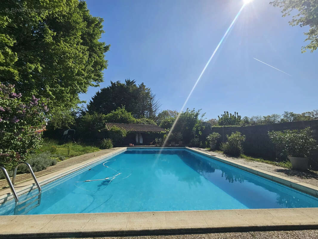 Maison à AIGREFEUILLE-D&#039;AUNIS