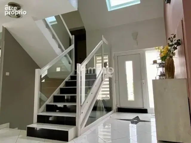 Maison 7 pièces de 167m² - photo 3