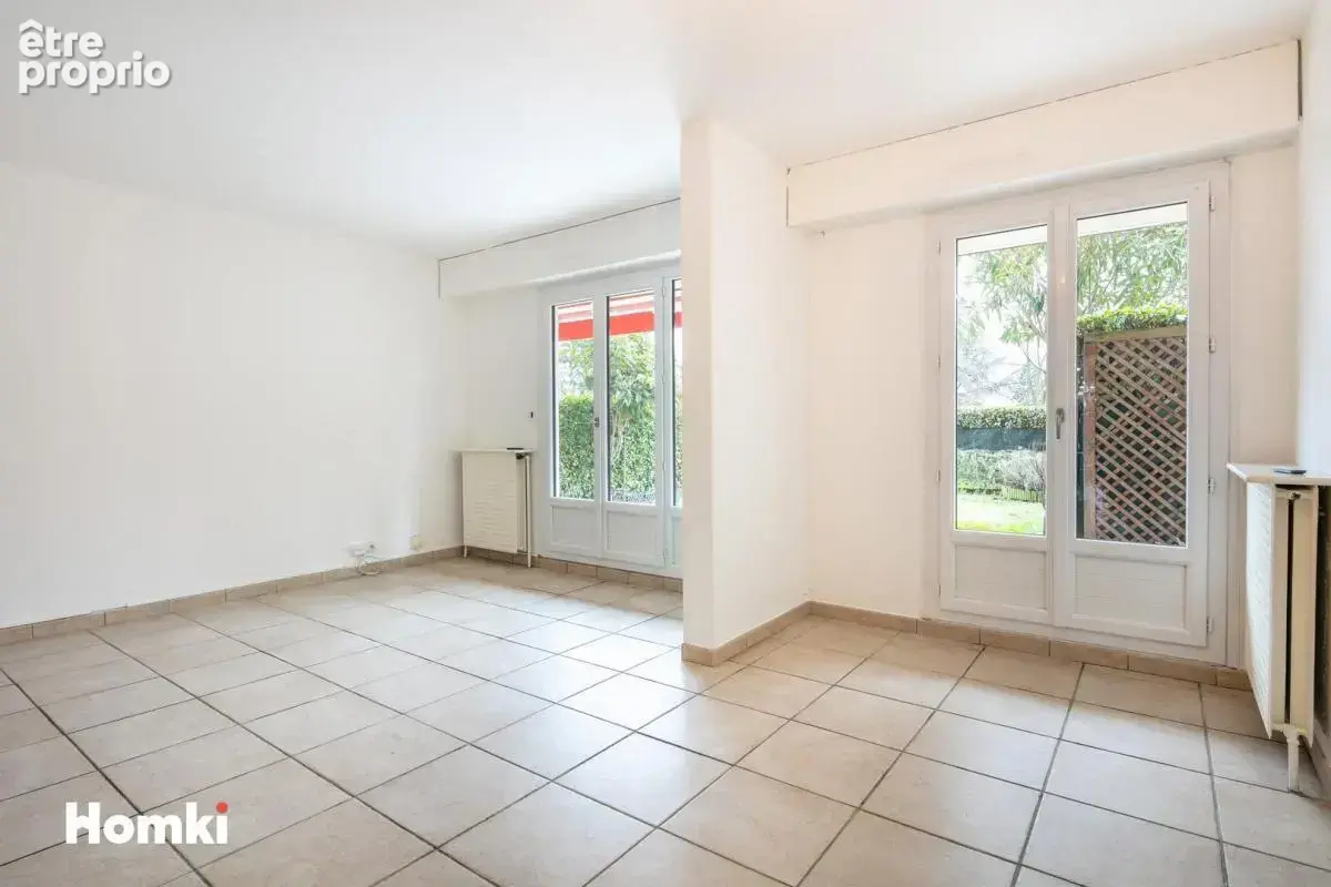Appartement T3 de 86 m² à Grenoble sud - photo 3