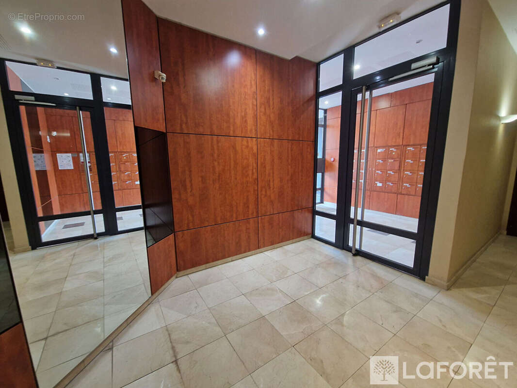 Appartement à OULLINS