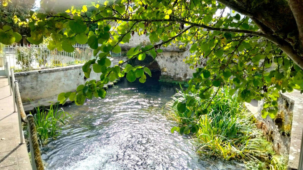 RIVIERE - Maison à LIZANT