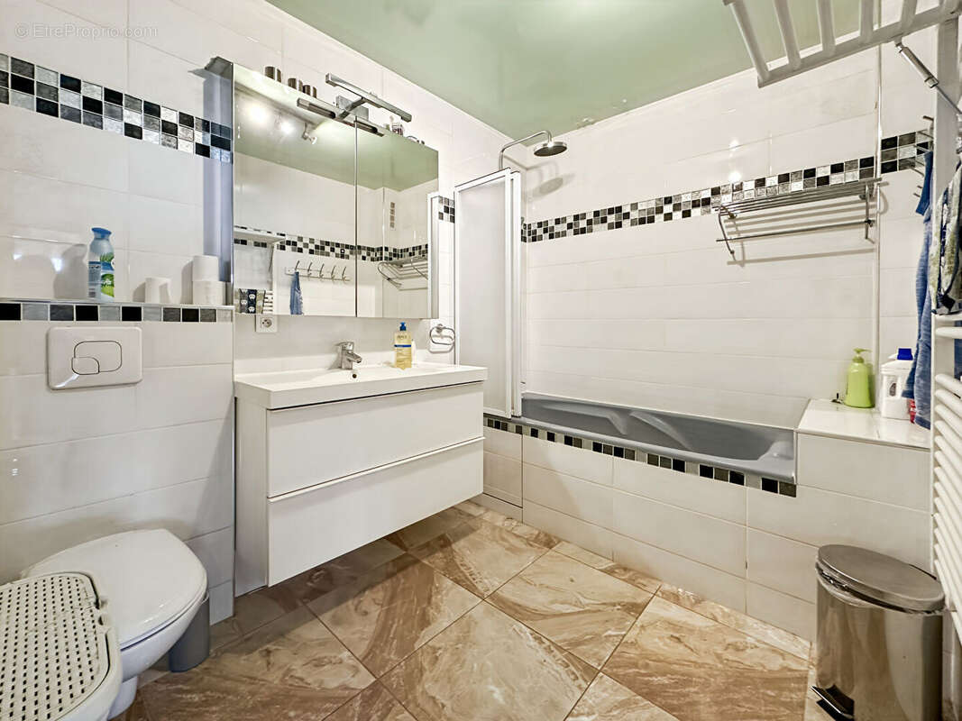 Appartement à ROSNY-SOUS-BOIS