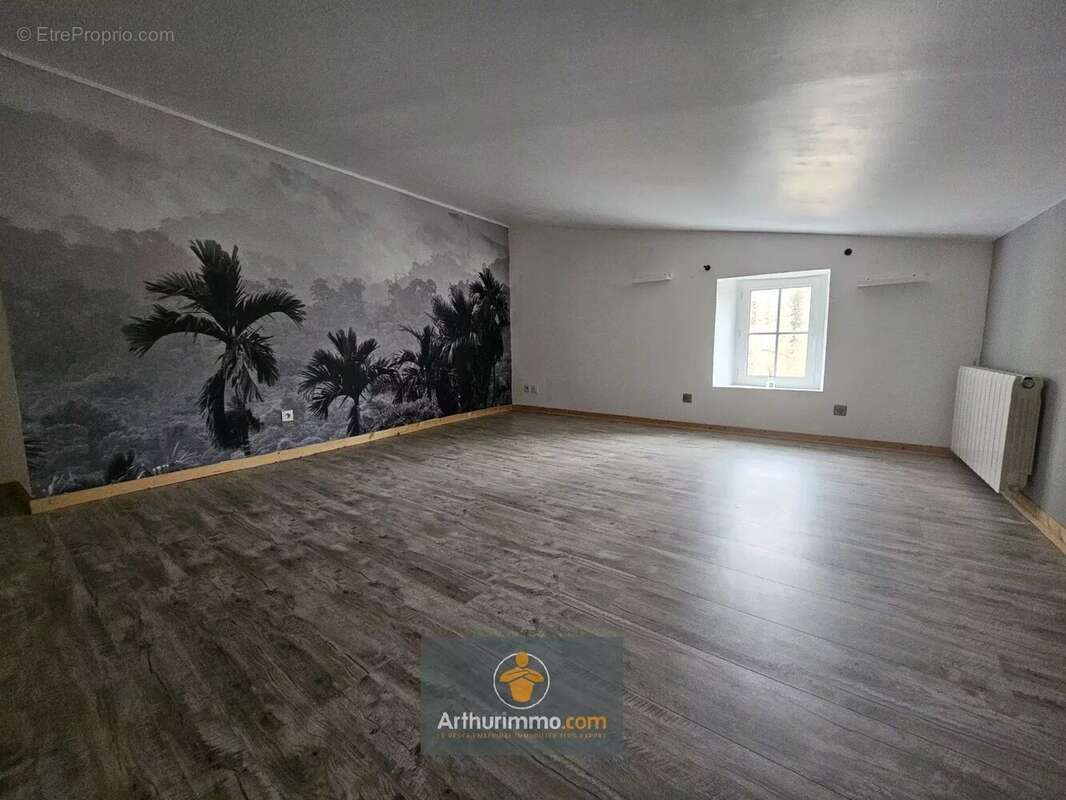 Maison à LA GREVE-SUR-MIGNON