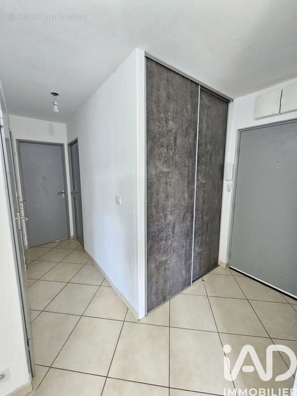 Photo 8 - Appartement à MOISSY-CRAMAYEL