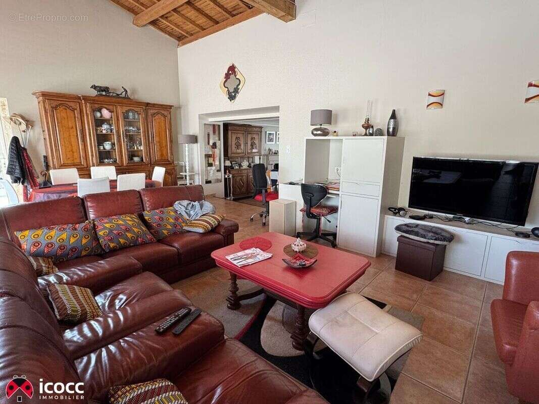 Maison à LES MAGNILS-REIGNIERS