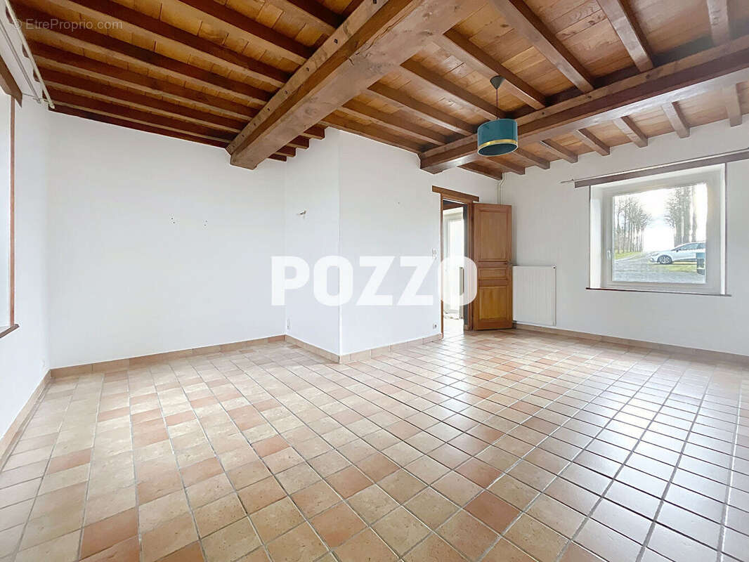 Maison à VASSY