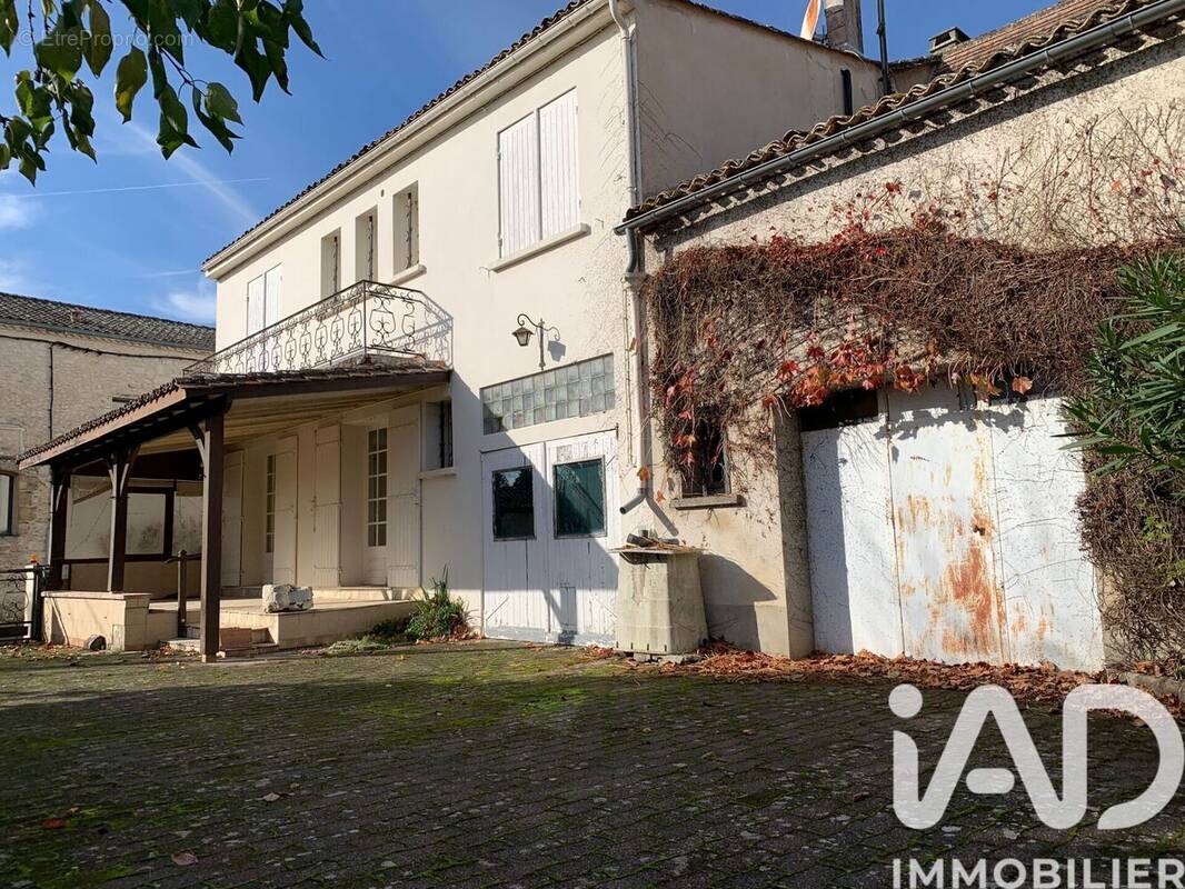 Photo 1 - Maison à POMPORT