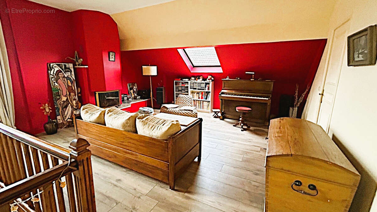 Maison à BEAUCHAMP