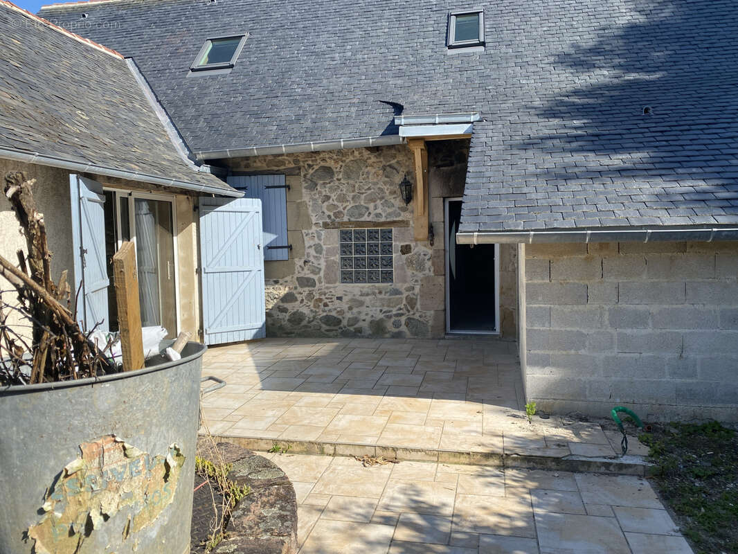 Maison à SAINTE-FEREOLE