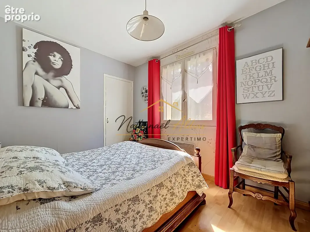 Maison avec logement indépendant, piscine, garage, écurie et terrain - photo 10
