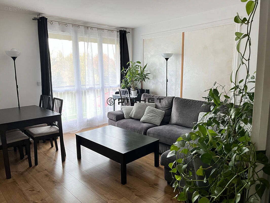 Appartement à PLAISIR