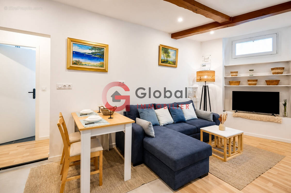 Appartement à MARSEILLE-5E