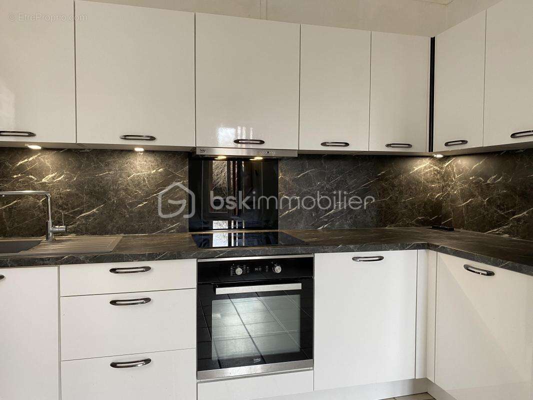 Appartement à CORBEIL-ESSONNES