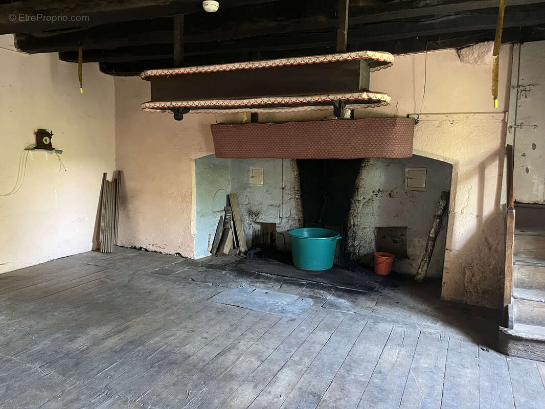 Maison à ALLY
