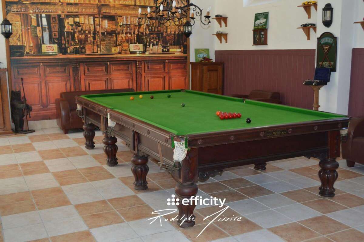 Maison à COULONGES-SUR-L&#039;AUTIZE