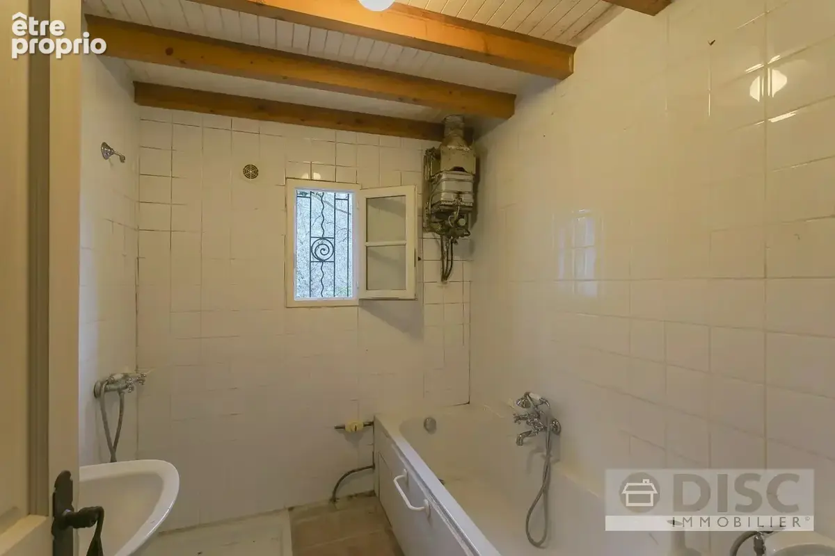 Maisonnette à rénover avec belles vues sur la vallée - photo 8