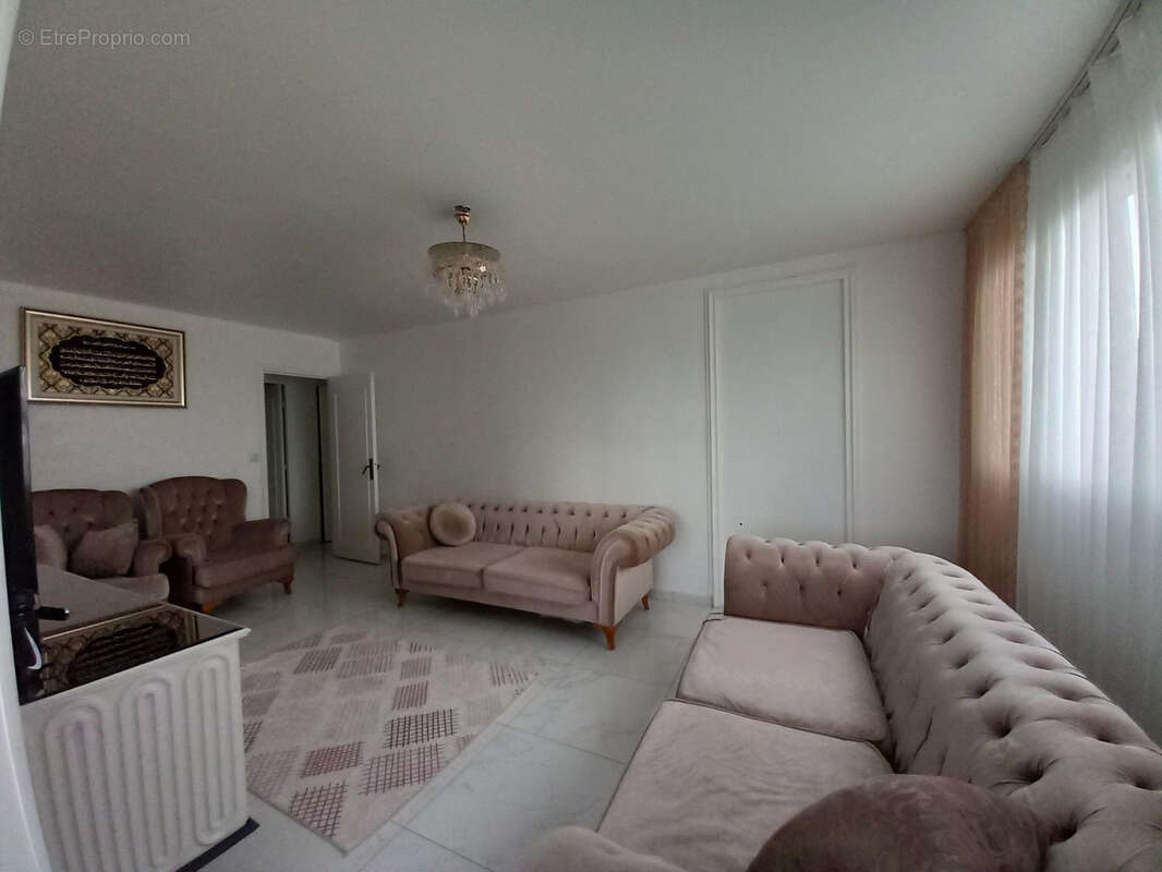 Appartement à MARSEILLE-14E