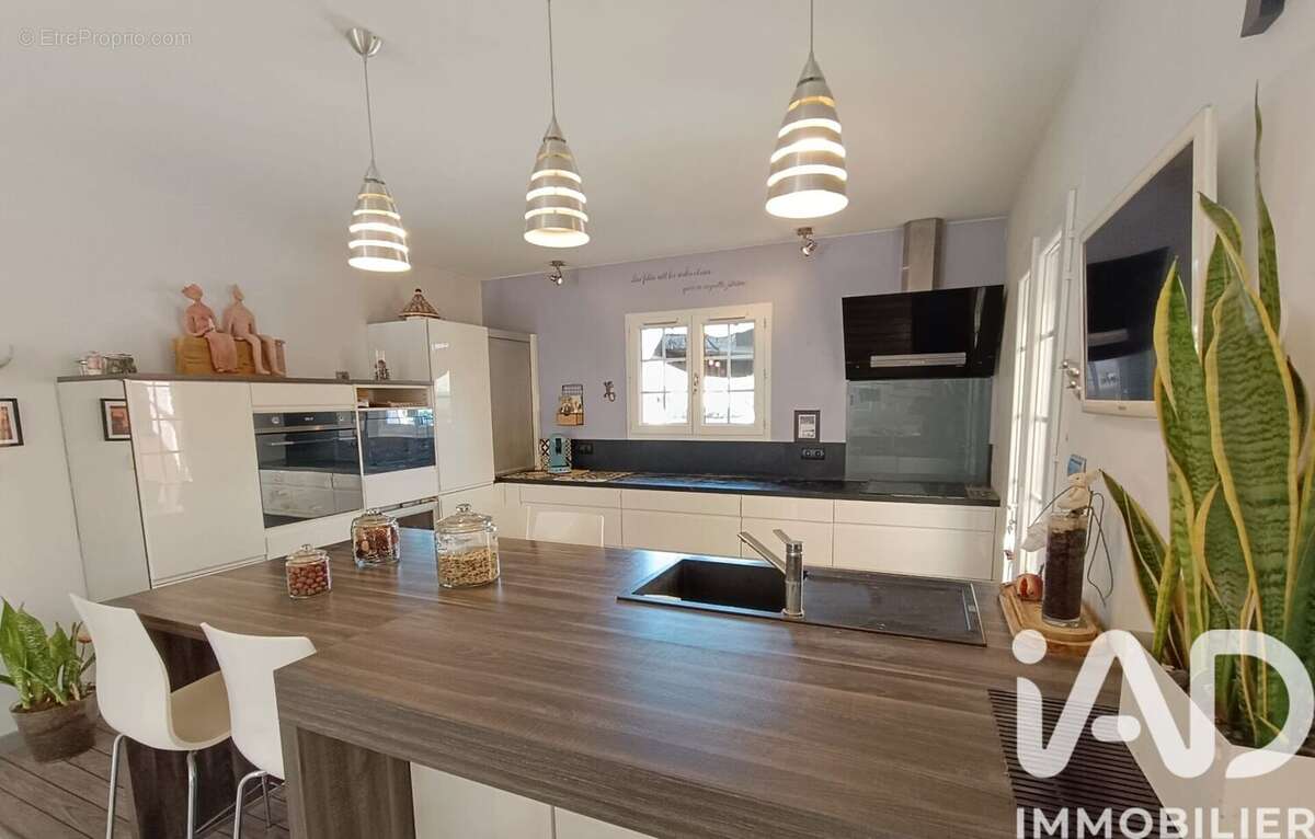 Photo 3 - Maison à UCHAUD