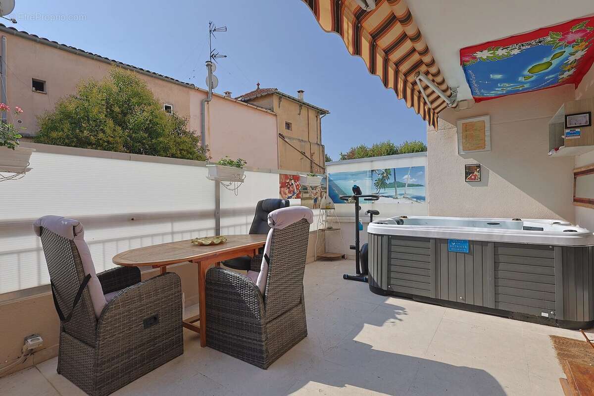 Appartement Vallauris 2 pièce(s) 55 m2 rez de jardin - photo 11