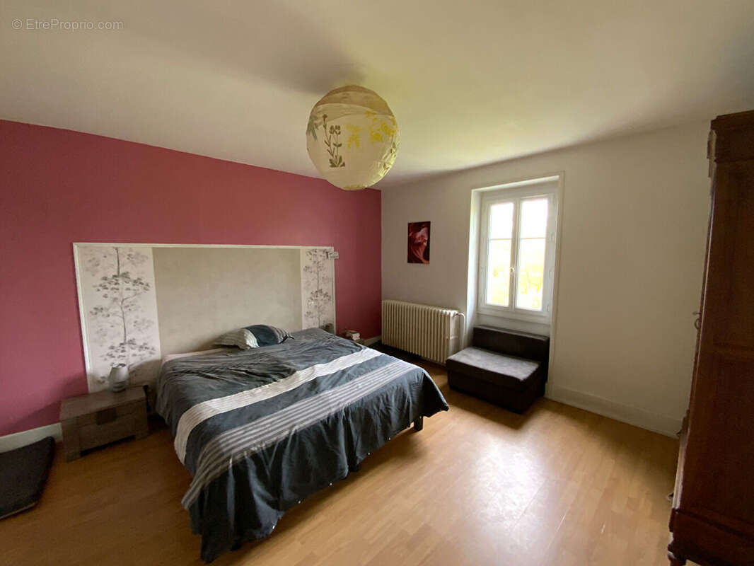 Maison à TOULON-SUR-ARROUX