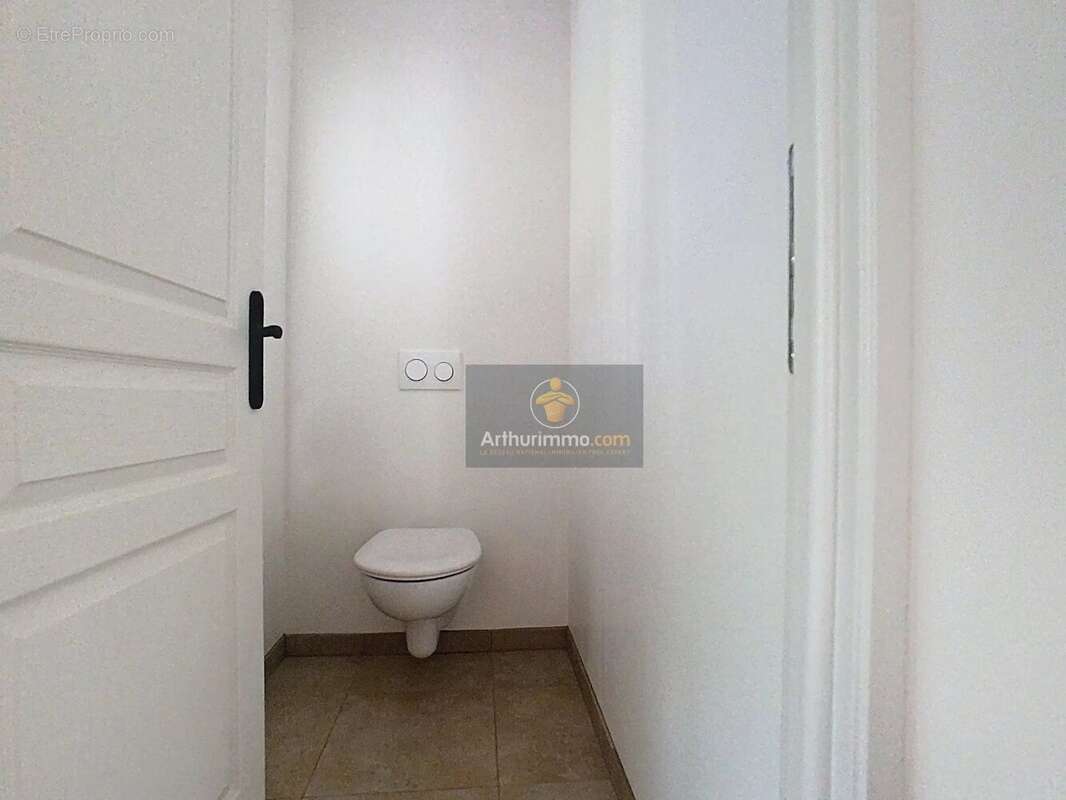 Maison à LE BUISSON-DE-CADOUIN