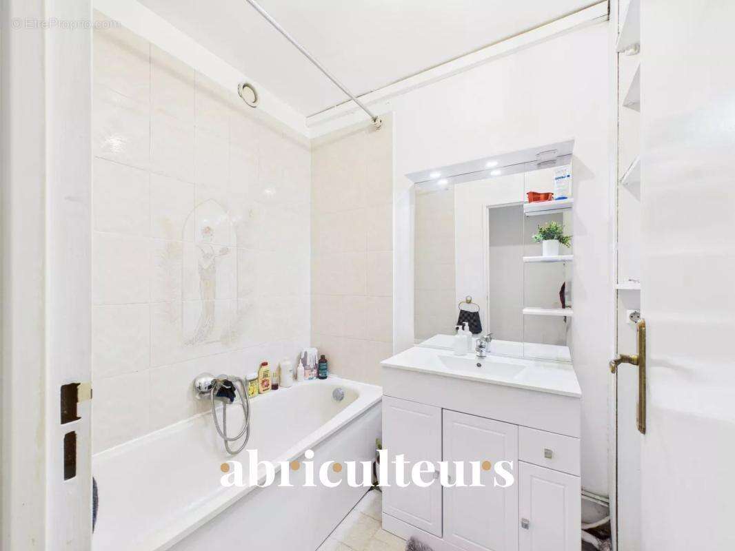 Appartement à COLOMBES