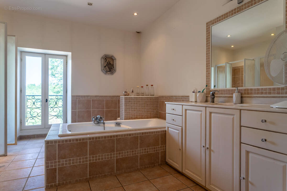 Maison de campagne avec annexe et piscine - photo 37