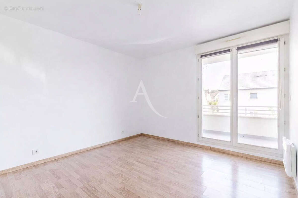 Appartement à CHILLY-MAZARIN