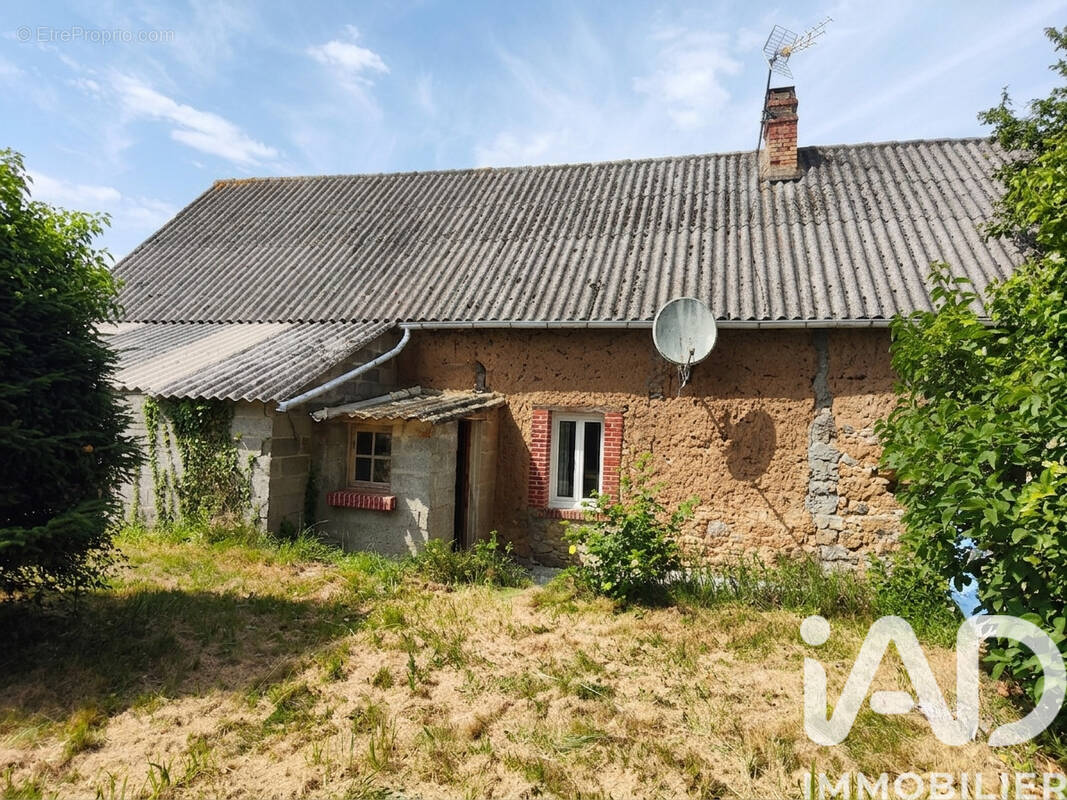 Photo 1 - Maison à LE MESNIL-ANGOT