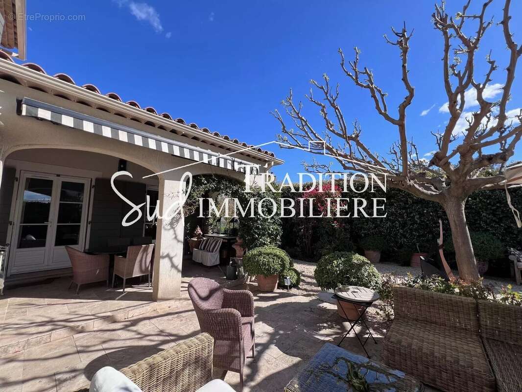 Maison à MAUSSANE-LES-ALPILLES