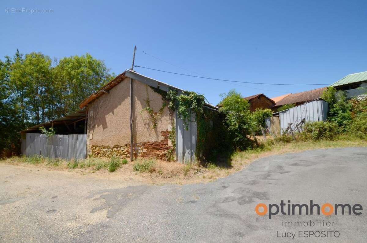  Ensemble immobilier avec énorme potentiel – Nieuil (Charente)  - photo 31