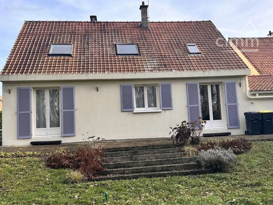 Maison à CONGIS-SUR-THEROUANNE