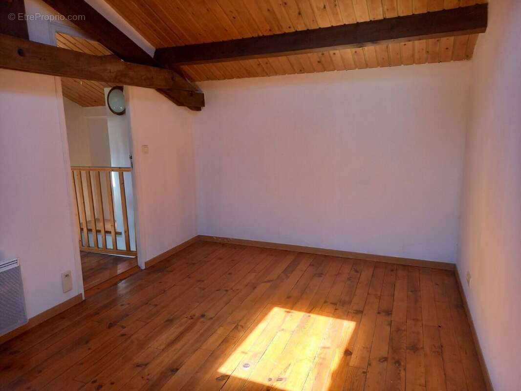 Deux maisons à vendre Sougé le Ganelon chambre - Maison à SOUGE-LE-GANELON