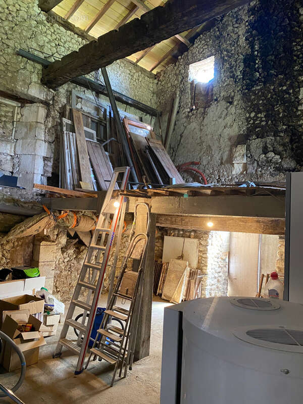 Maison à VILLETOUREIX