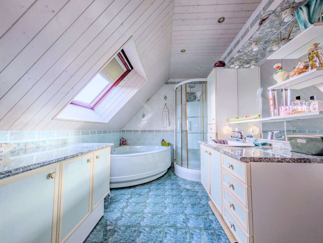 Maison à COURCELLES-LES-LENS